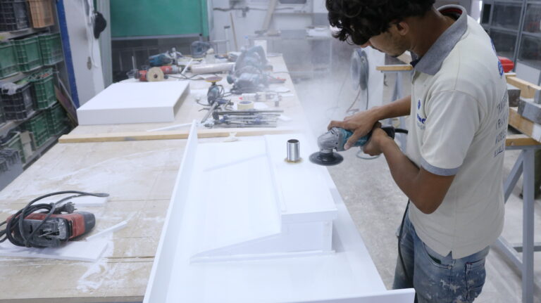Vasques moderne en corian blanc – Design fonctionnel et finitions haut de gamme 7