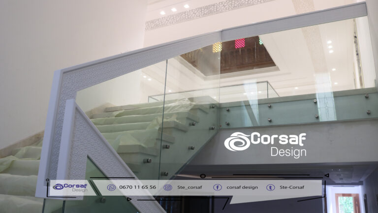 Escalier design sur mesure en solid surface gravée CNC – Réalisation pour Villa à Iligh, Agadir3