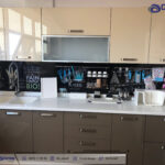 Cuisine moderne en Corian blanc – Élégance et durabilité par Corsaf Design 5